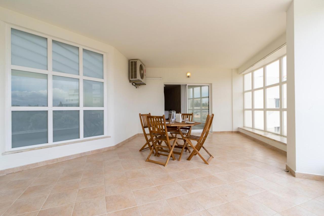 Spaceful Apartment In Albufeira Zewnętrze zdjęcie