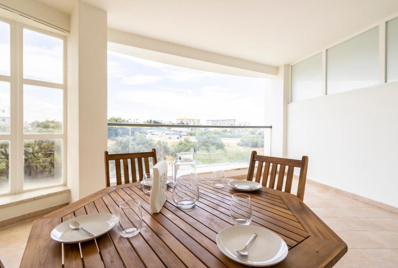 Spaceful Apartment In Albufeira Zewnętrze zdjęcie